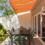 4 Bedroom Stunning In *