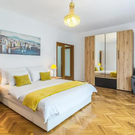Holiday home 4 Bedroom Cozy In