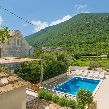 4 Bedroom Stunning In * Kučiće
